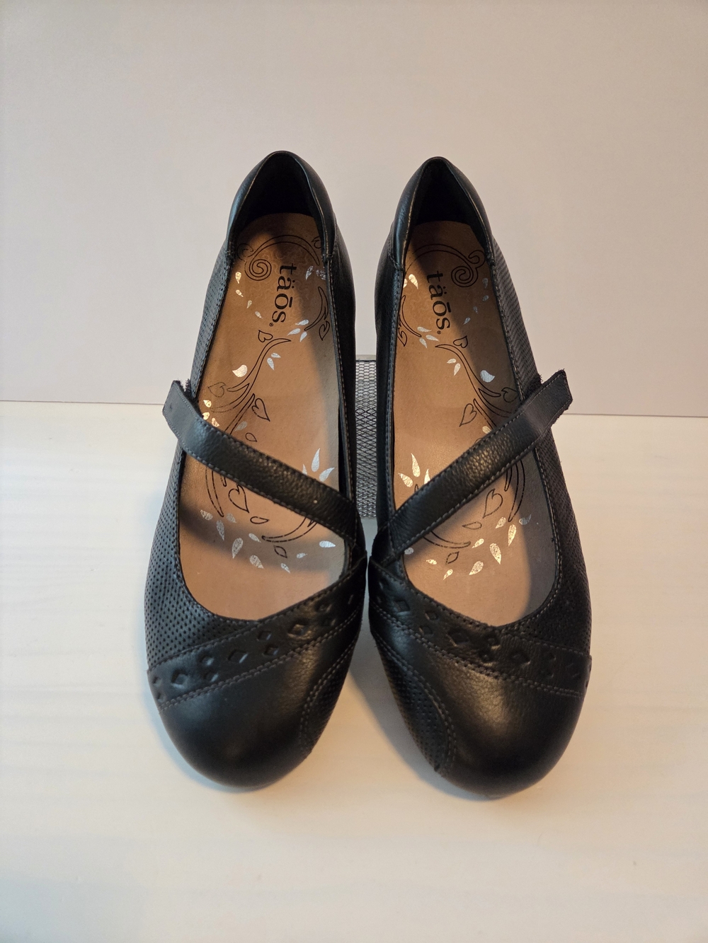 Taos Scamp Mary Jane Black Comfort Flats